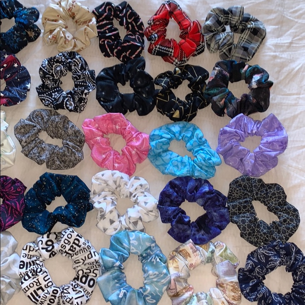 32 PC Custom Scrunchie Set - Picture 3 of 4